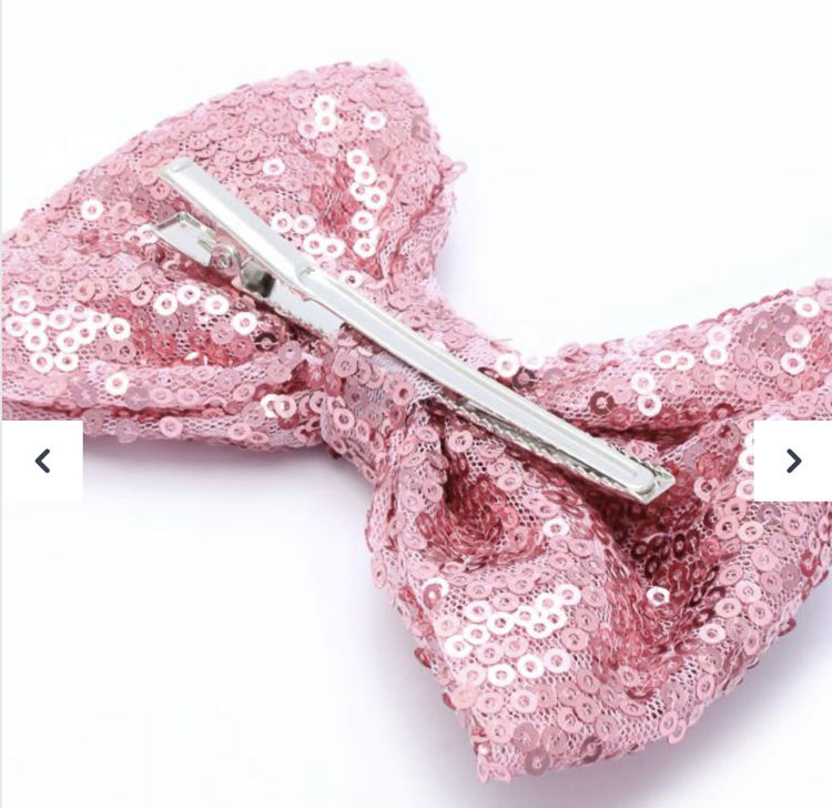 Picture of 6674 / 6747 LARGE SEQUIN BOW ON AN 8CM BEAK CLIP